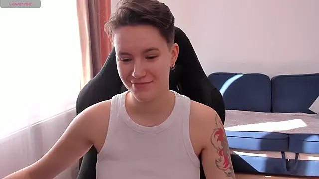 Snapshot of JessieFlower chatting on 18, 9, 2025 JessieFlower online show from 18, 9, 2025