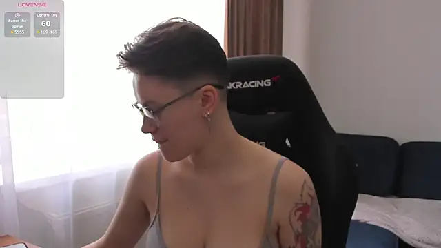 Snapshot of JessieFlower chatting on 15, 5, 2026 JessieFlower online show from 15, 5, 2026
