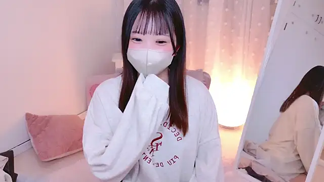 Snapshot of HONO_cha chatting on 10, 12, 2024 HONO cha online show from 10, 12, 2024