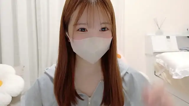 Snapshot of HONO_cha chatting on 19, 10, 2025 HONO cha online show from 19, 10, 2025