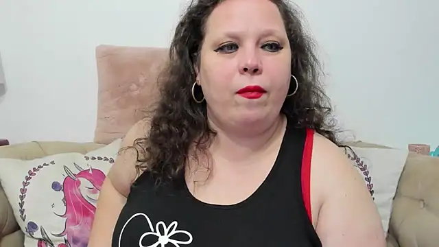 Snapshot of KarolineJoyy chatting on 4, 2, 2026 KarolineJoyy online show from 4, 2, 2026