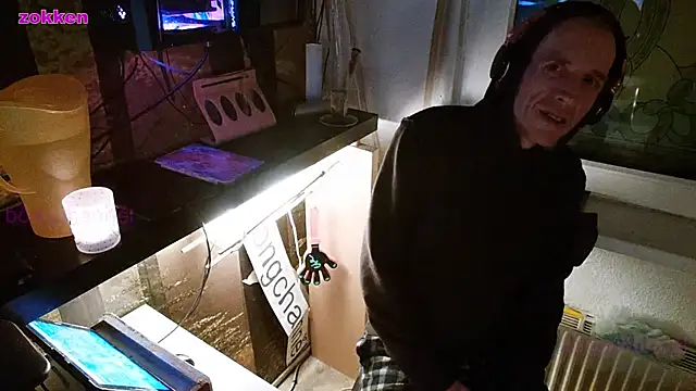 Snapshot of BongChannel chatting on 11, 1, 2025 BongChannel online show from 11, 1, 2025