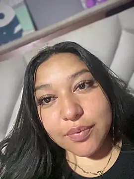 Snapshot of Kym_Owens chatting on 26, 10, 2025 Kym Owens online show from 26, 10, 2025