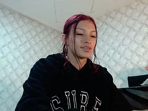 Snapshot of Emma-Wilson chatting on 27, 5, 2026 Emma-Wilson online show from 27, 5, 2026