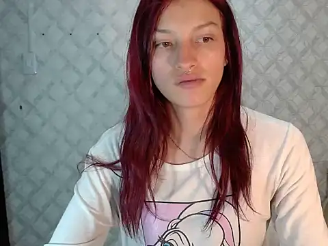 Snapshot of Emma-Wilson chatting on 17, 6, 2026 Emma-Wilson online show from 17, 6, 2026
