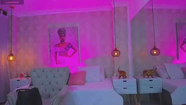 Shantall   online show from 4, 10, 2025