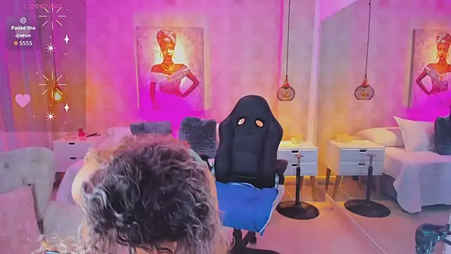 Shantall   online show from 10, 11, 2025