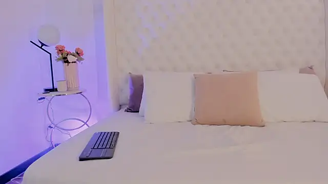 Snapshot of MALENA-ANGEL chatting on 28, 1, 2025 MALENA-ANGEL online show from 28, 1, 2025