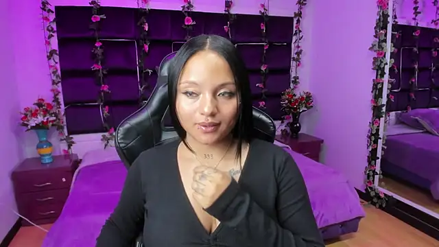 Snapshot of sweelanna__ chatting on 7, 3, 2025 sweelanna online show from 7, 3, 2025