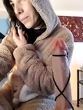 freyamoret online show from 21, 1, 2025