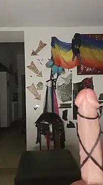 freyamoret online show from 5, 12, 2025