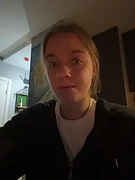 candy maggie online show from 15, 11, 2025