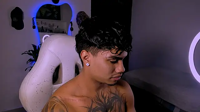 Young laroi online show from 2, 2, 2025