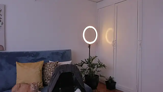 cuddlingbunny online show from 19, 3, 2026