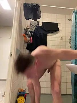 Teddan82 online show from 17, 4, 2026