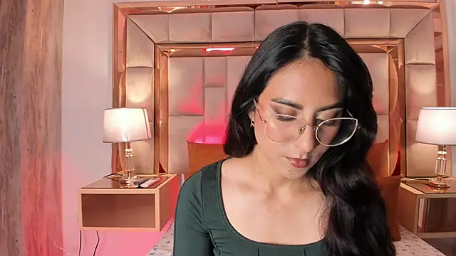 DaraBeckett online show from 28, 1, 2025