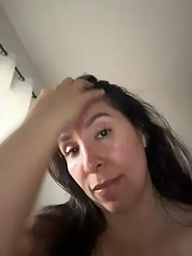 emely sexx20 online show from 25, 2, 2026