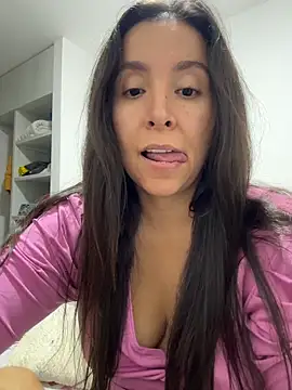 Snapshot of emely_sexx20 chatting on 10, 6, 2026 emely sexx20 online show from 10, 6, 2026