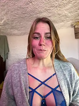 selenaluvv online show from 11, 1, 2026