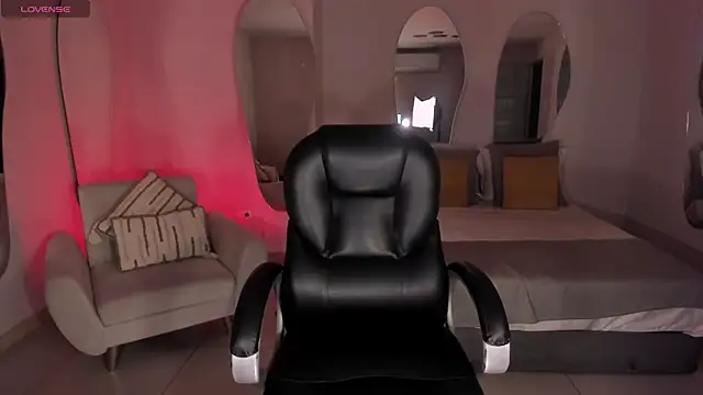 AlessaRomero online show from 12, 11, 2025