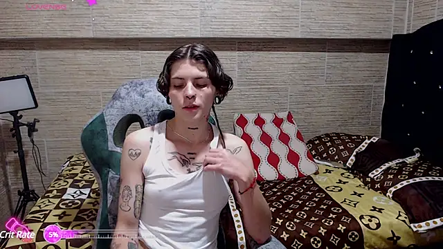 pretty cristal69 online show from 24, 1, 2025