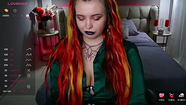 Miss Maya Mils online show from 24, 1, 2025