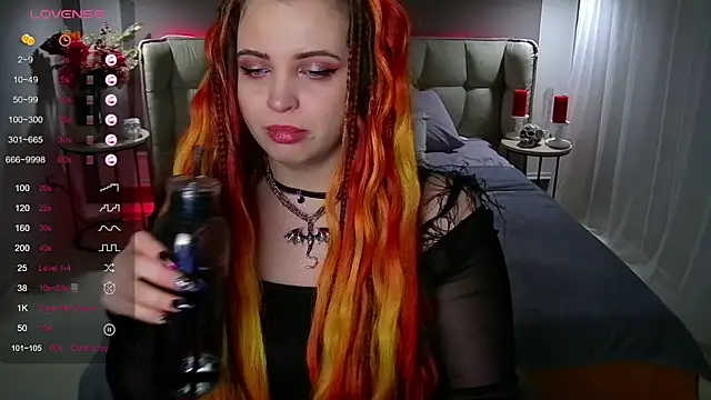 Miss Maya Mils online show from 30, 1, 2025