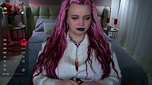 Miss Maya Mils online show from 9, 2, 2025