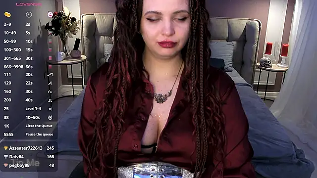 Miss Maya Mils online show from 20, 2, 2026