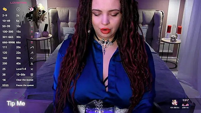 Miss Maya Mils online show from 24, 2, 2026