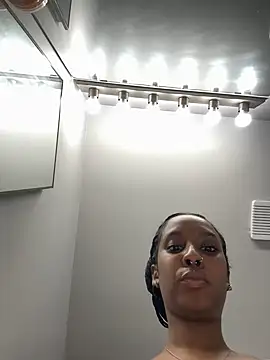 Your Paris online show from 17, 2, 2025