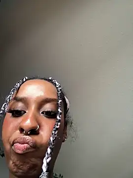 Your Paris online show from 15, 3, 2025