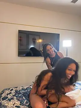 Your Paris online show from 26, 2, 2026