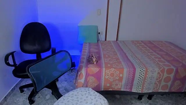 iris torrez  online show from 21, 9, 2025