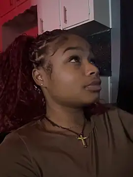 Snapshot of skylarrylee chatting on 8, 1, 2025 skylarrylee online show from 8, 1, 2025