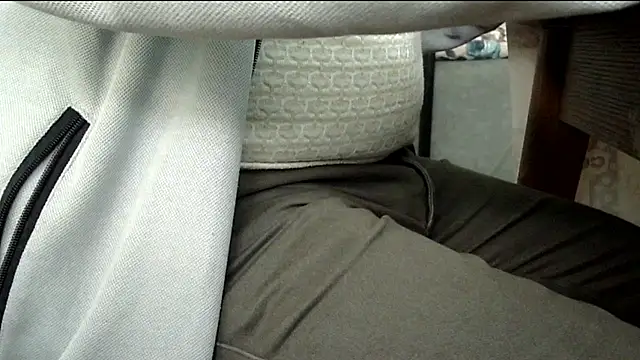 Snapshot of by-panic chatting on 21, 10, 2025 by-panic online show from 21, 10, 2025