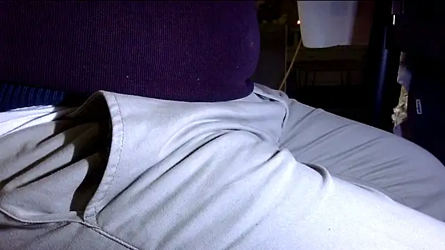 Snapshot of by-panic chatting on 17, 11, 2025 by-panic online show from 17, 11, 2025