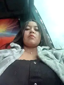 Snapshot of Cristal__04 chatting on 5, 12, 2025 Cristal 04 online show from 5, 12, 2025