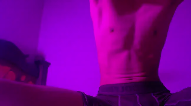 Snapshot of isaaclatino chatting on 3, 2, 2025 isaaclatino online show from 3, 2, 2025