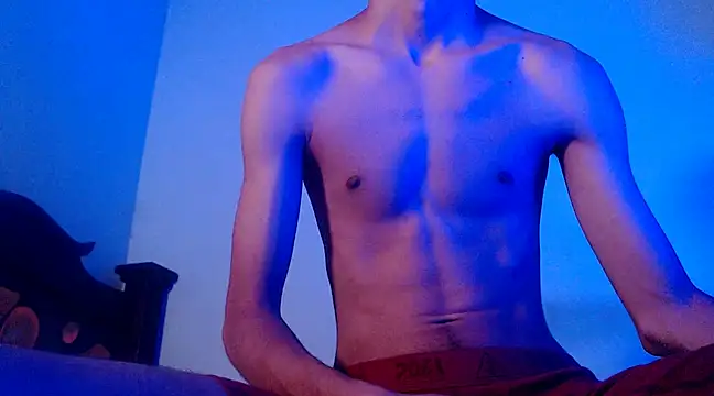 Snapshot of isaaclatino chatting on 3, 3, 2025 isaaclatino online show from 3, 3, 2025