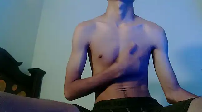 Snapshot of isaaclatino chatting on 4, 3, 2025 isaaclatino online show from 4, 3, 2025