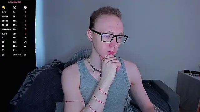 Snapshot of Alex_silents chatting on 23, 4, 2026 Alex silents online show from 23, 4, 2026