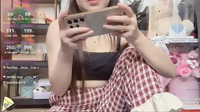 Berrysweet 68 online show from 2, 3, 2025