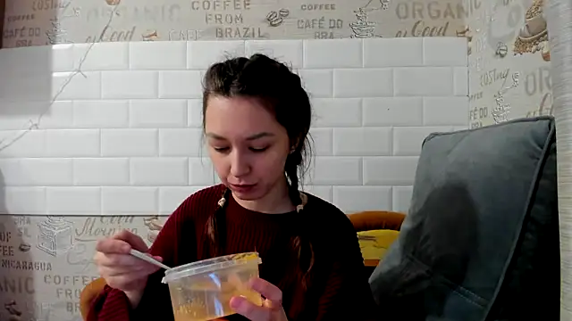 Adela Vetta online show from 6, 2, 2025