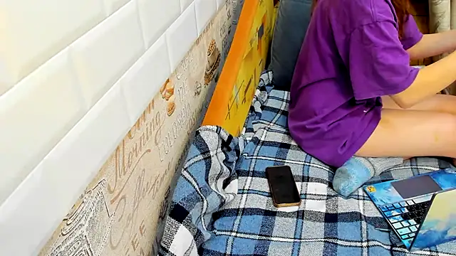 Adela Vetta online show from 13, 2, 2025