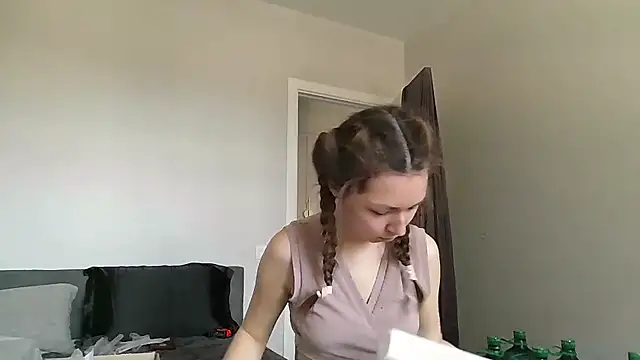 Adela Vetta online show from 23, 3, 2026