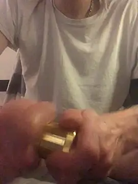 Snapshot of Simboxxx040 chatting on 19, 12, 2024 Simboxxx040 online show from 19, 12, 2024