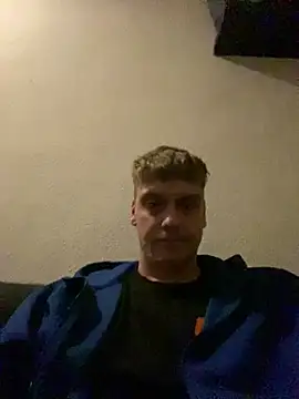 Simboxxx040 online show from 24, 4, 2026