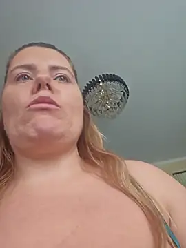 KarlyGray10 online show from 6, 10, 2025