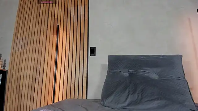 honeyhot69   online show from 22, 11, 2025